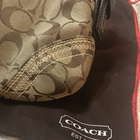 Coach purse - Picture 5 of 8